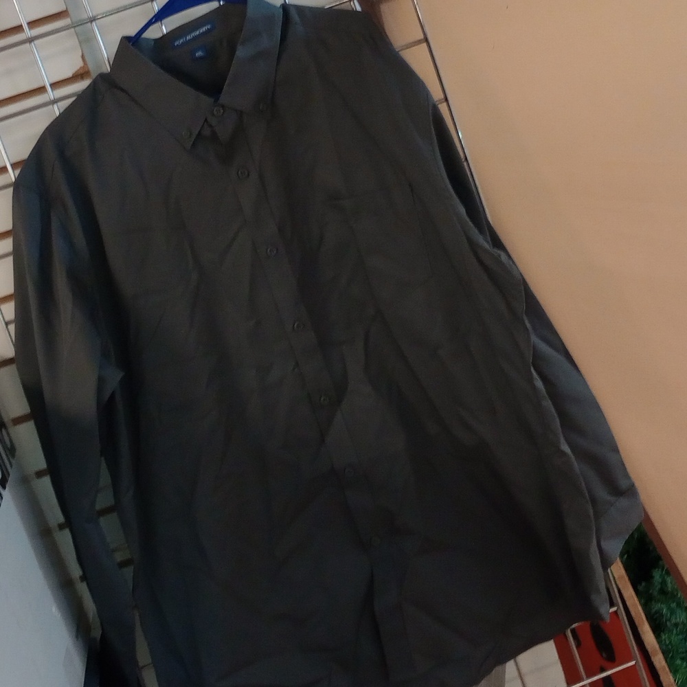 Men's dress shirt